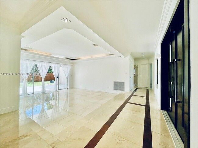 Foto del edificio - 21235 NE 19th Ct