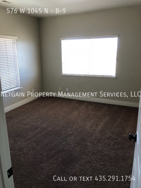 Foto del edificio - 576 1045