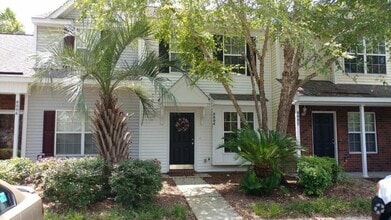 Building Photo - 8004 Shadow Oak Dr