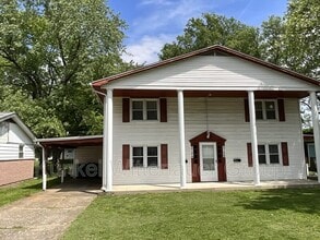 Building Photo - 210 Howard Dr