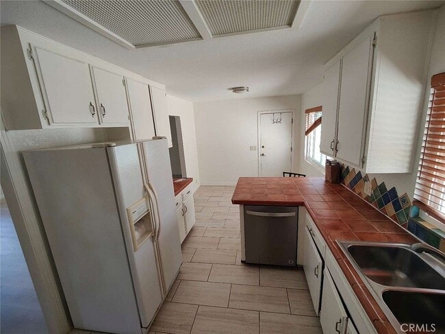 Foto del edificio - 12264 Bingham St