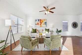 Building Photo - 12145 Walden Wood Dr