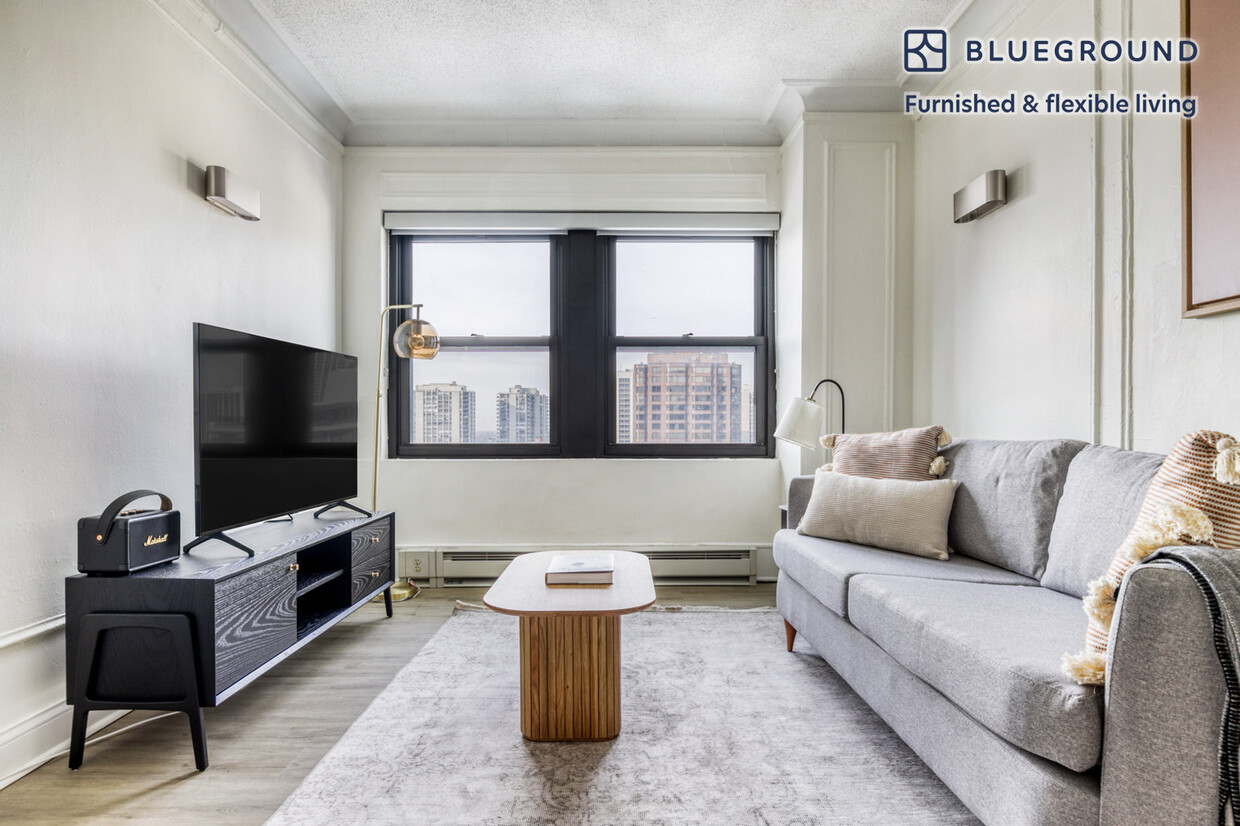 Foto principal - 1400 N Lake Shore Dr