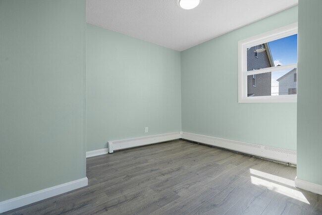 Foto del edificio - 1081 Bedford St