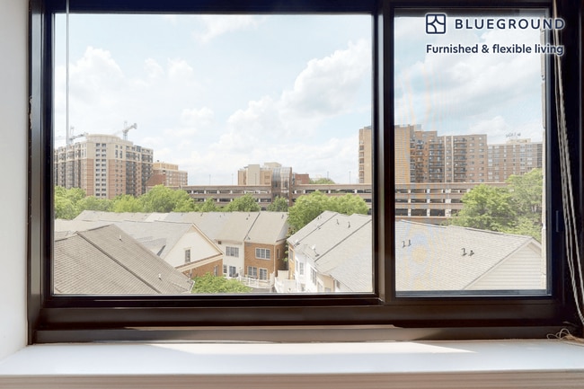 Foto del edificio - 1203 Fidler Ln