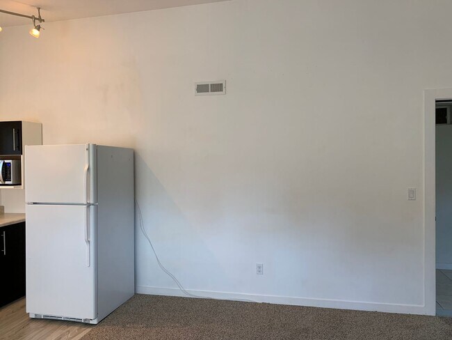 Foto del edificio - 19895 Alderwood Cir