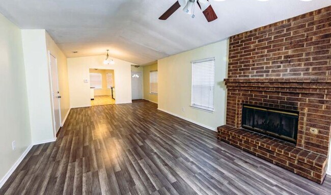 Foto del edificio - 11403 Red Feather Ln