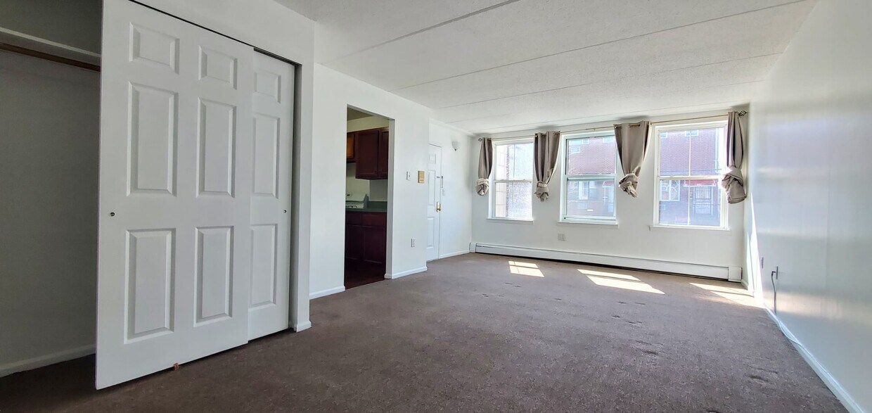 421 E 158th St Unit B, Bronx, NY 10451 Apartment for Rent in Bronx