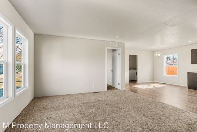 Building Photo - 3 br, 2 bath House - 14630 King St