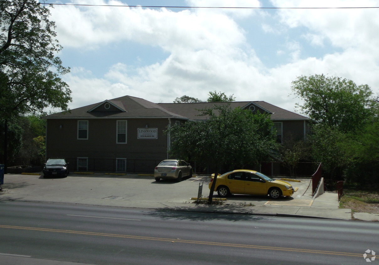 Primary Photo - Linkwood Apartments