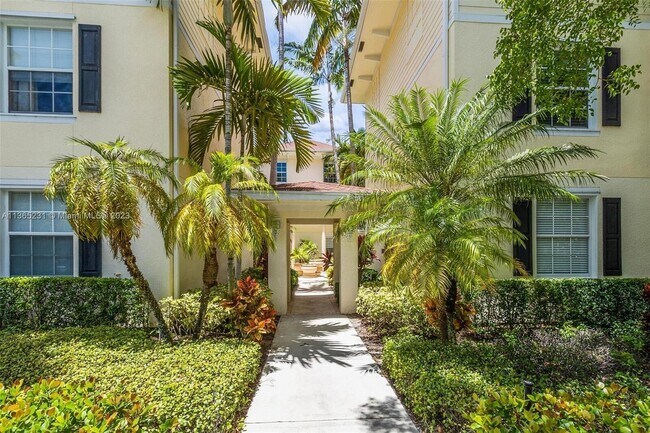 Building Photo - 224 Murcia Dr