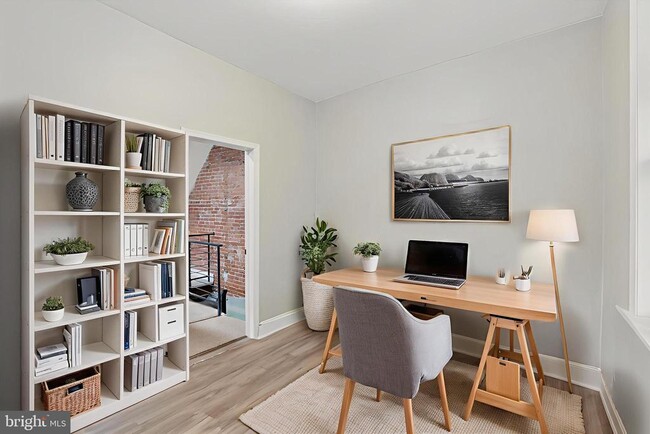 Foto del edificio - 1323 N 28th St
