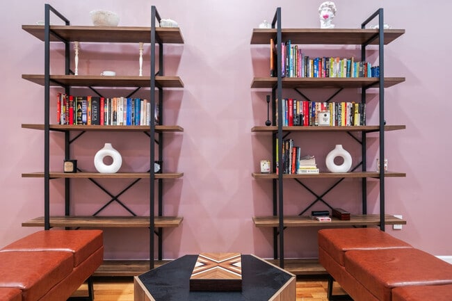 Photo - 283 Pleasant Ave Apartment