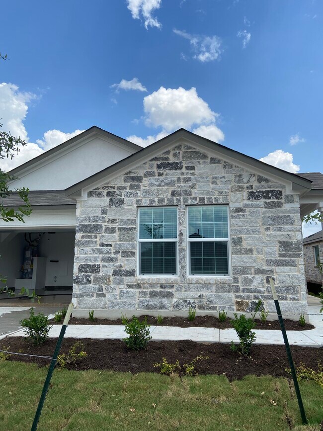 Building Photo - 325 Arnage Dr