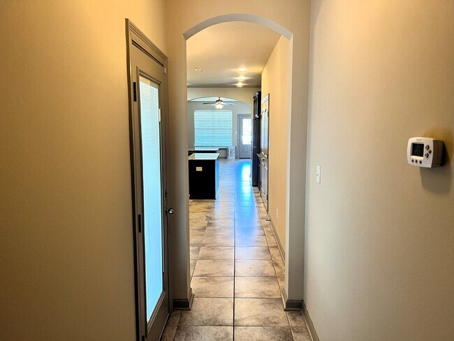 Foto del edificio - "Desirable 3-Bedroom Home with Guest Suite in Pelican Lakes - A Must-See Rental Property!"