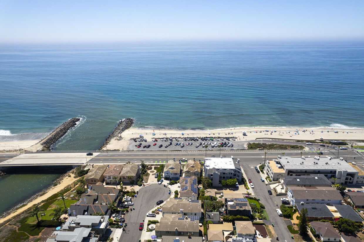 Camelot Terrace Apartments - Apartments in Carlsbad, CA | Apartments.com