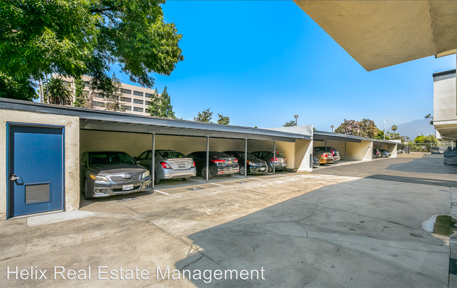 Foto del edificio - 275 N Oakland Ave