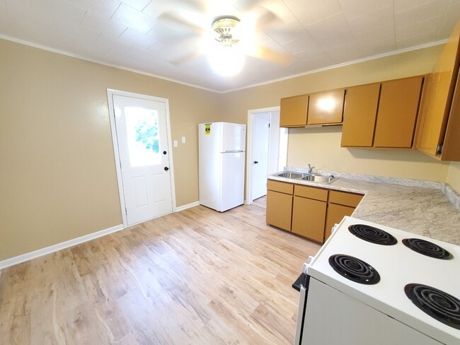 Kitchen - 368 E 2nd St