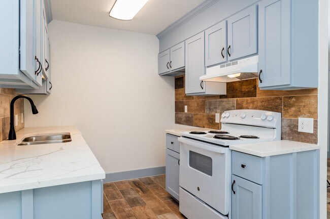 Foto del edificio - 811 Matchett St