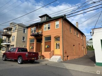 Building Photo - 116 Oak Hill Ave
