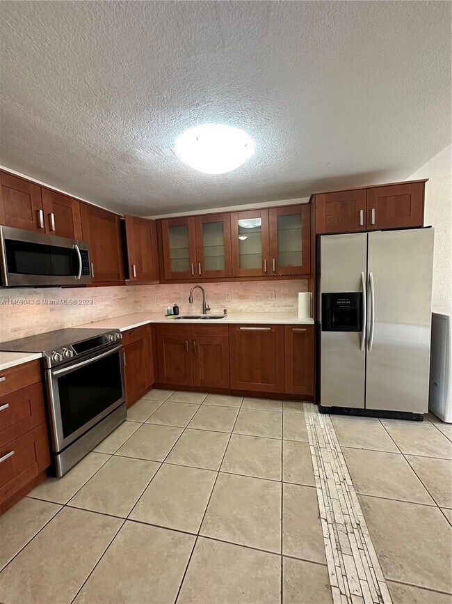 Foto del edificio - 5020 NW 79th Ave