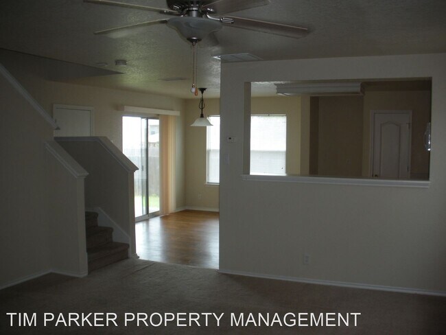 Foto del edificio - 3 br, 2.5 bath House - 11118 Victory Cavern