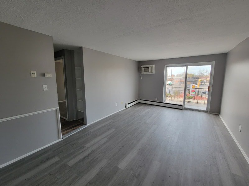 Photo - 13444 Euclid Ave (East Cleveland, OH)