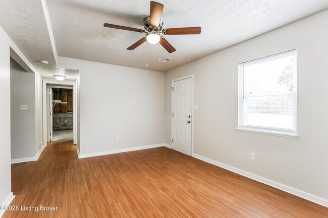 Building Photo - 8509 Gainsborough Dr