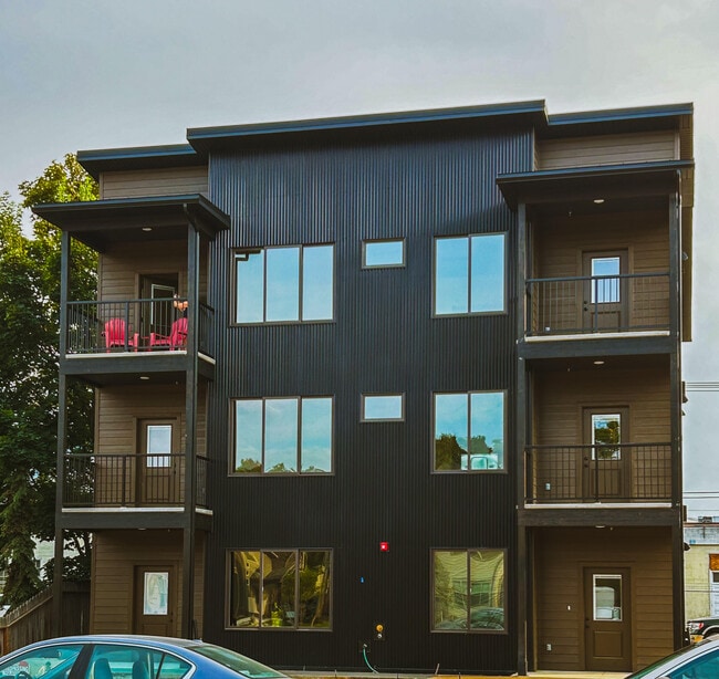 Building Photo - 1729 S 14th St W