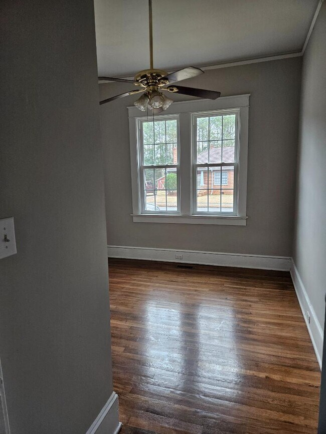 Foto del edificio - 748 Truett Ave