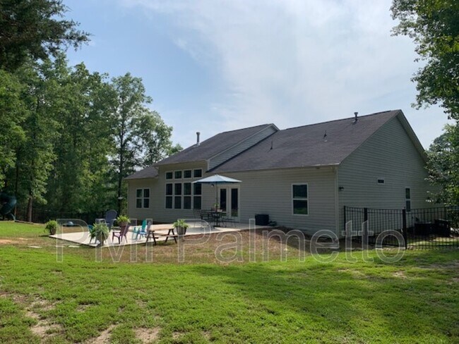 Building Photo - 720 Soldier Gray Ln