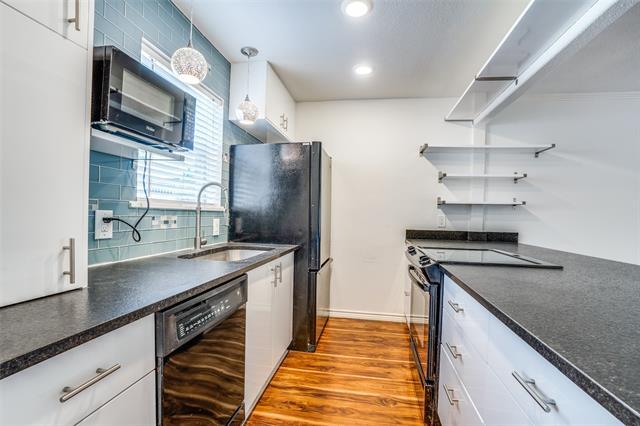 Foto del edificio - 4208 Bowser Ave