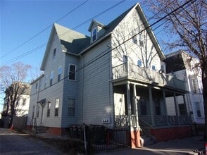 Building Photo - 41 Brighton St