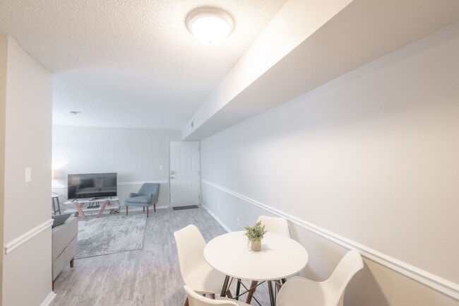 Interior Photo - 901 South Apartments Durham Downtown