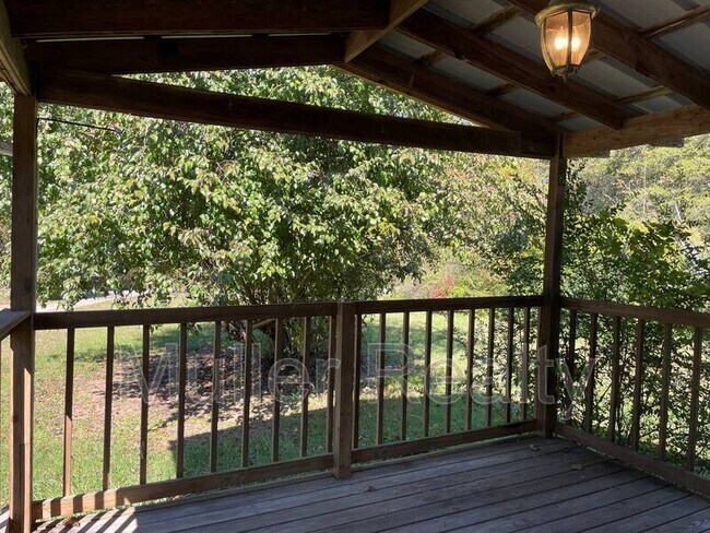 Building Photo - 8413 Oak Ridge Hwy