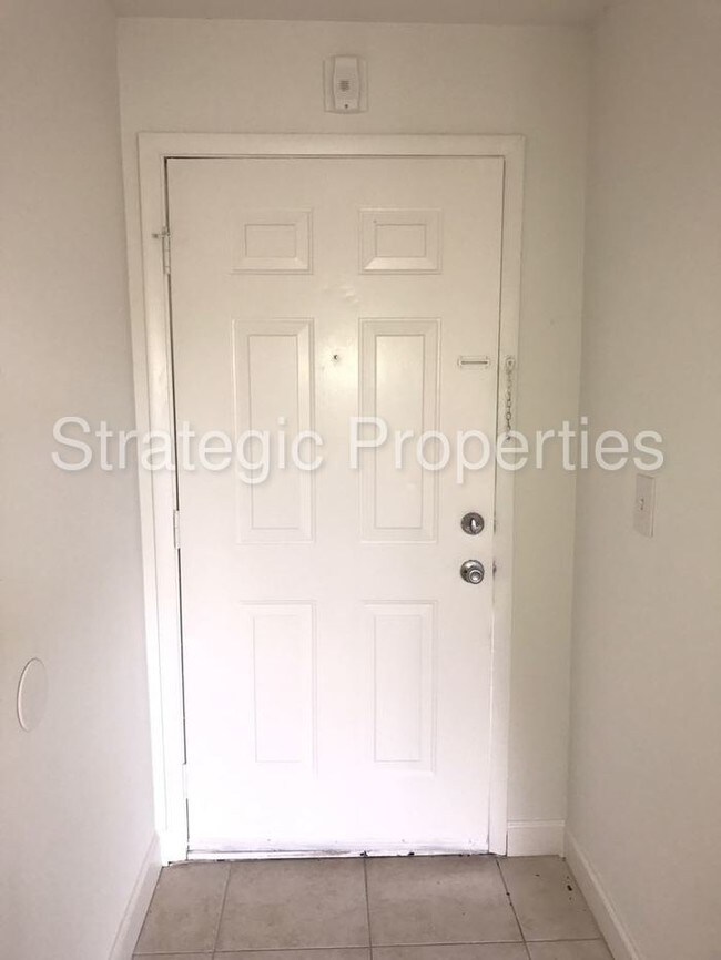 Building Photo - 4019 NW 87th Ave