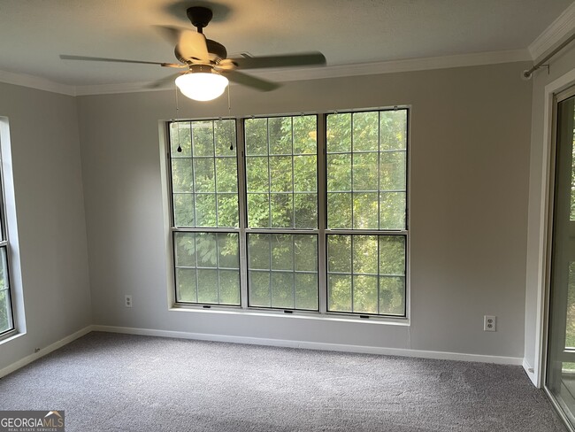 Building Photo - 5526 Mountain Springs Cir