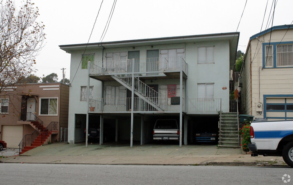 Foto principal - 107 Chapman Ave