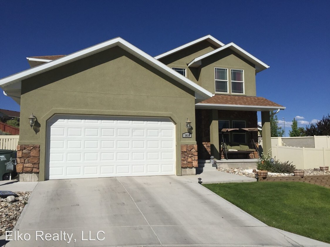 4 br, 2.5 bath House 3020 Callie Court House for Rent in Elko, NV