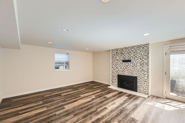 Foto del edificio - 4828 Delaware Ave