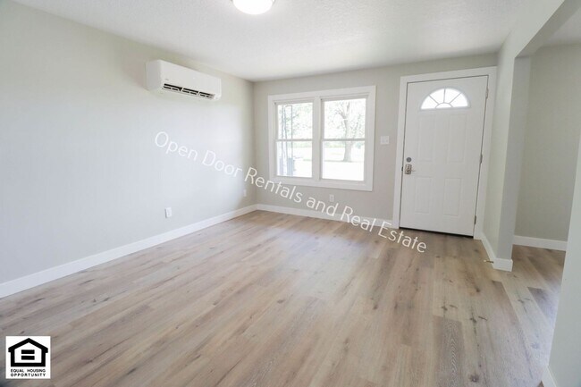 Foto del edificio - 709-711 Lake Ave