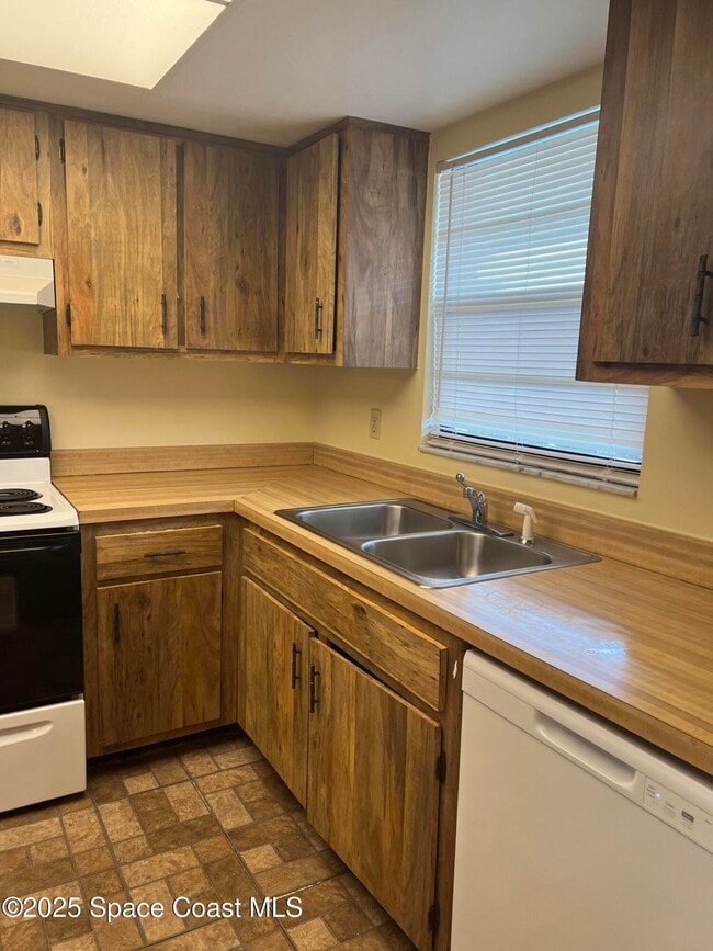 Foto del edificio - 200 St Lucie Ln