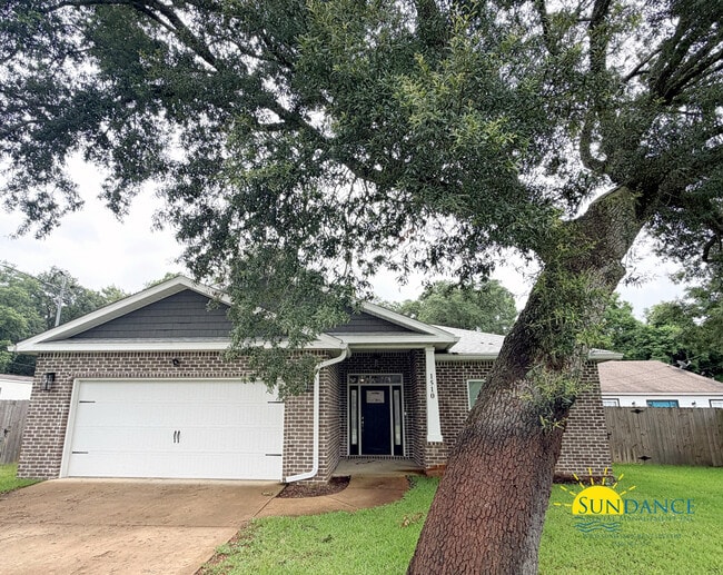 Building Photo - 1510 Ponderosa Rd W
