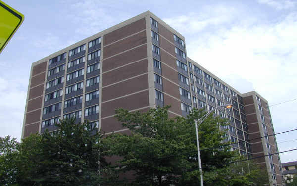 Building Photo - Marian Towers