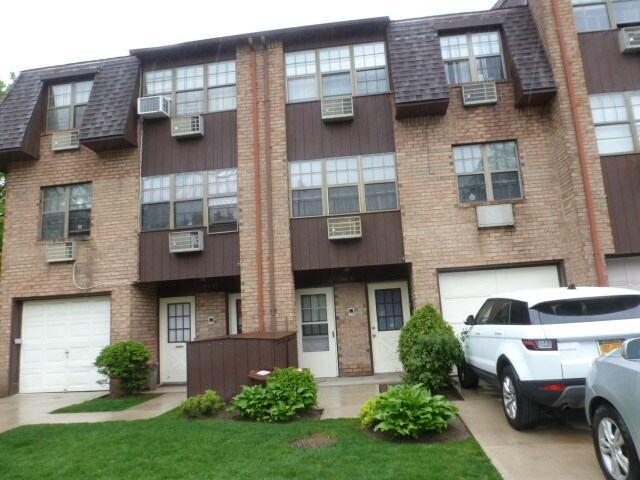 Primary Photo - 156-35 79th St