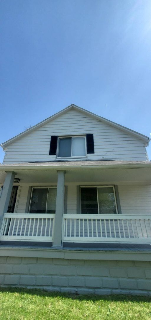 Foto del edificio - Charming 4-Bedroom Property in Prime Location