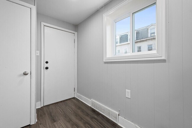 Foto del edificio - 3900 Howley St