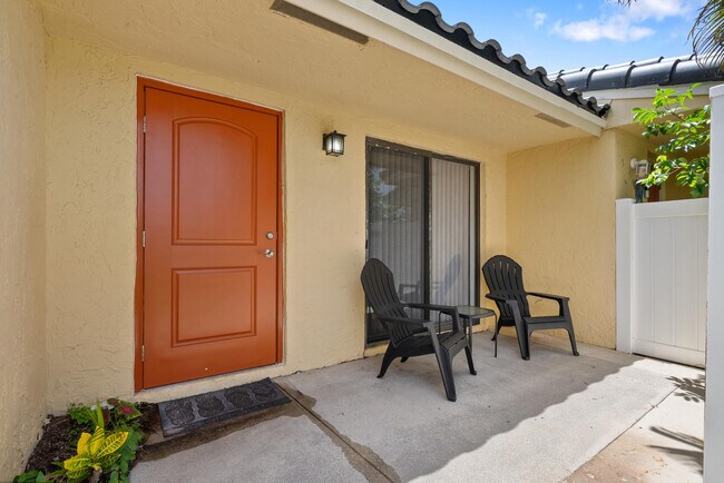 Foto del edificio - 6721 Bridlewood Ct