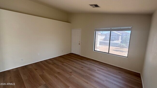 Building Photo - 15932 W Lundberg St