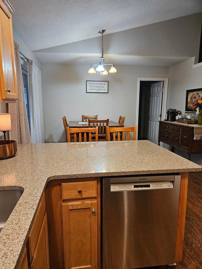 Foto del edificio - 3603 S Oxbow Dr